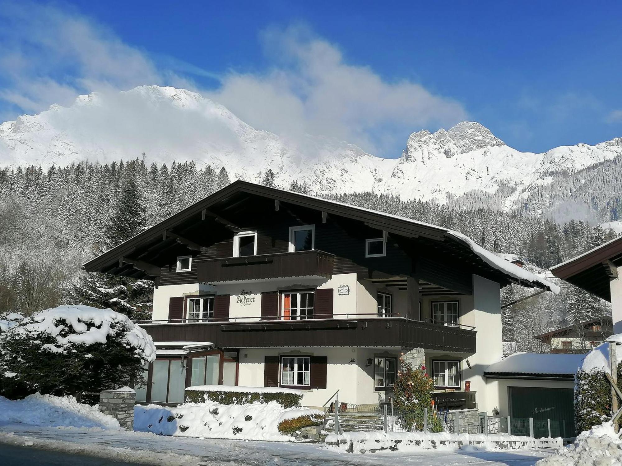 Haus Ackerer Apartment Leogang Exterior photo